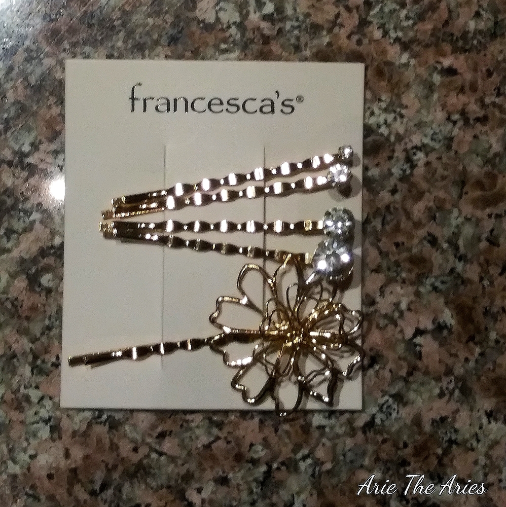 JEWEL AND FLORAL HAIR CLIPS